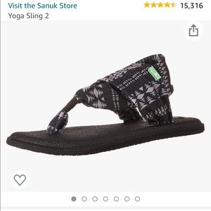 Sanuk size 8 sandals
